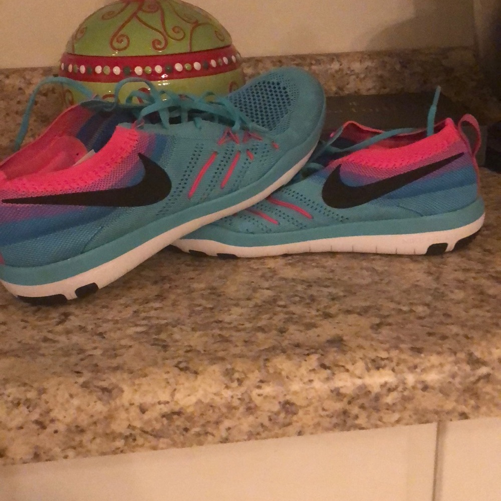 Nike shoes